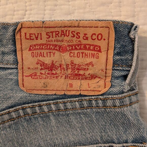 Levis 2000s 505 Regular Fit Light Wash Distressed High Rise Size 14 - Picture 8 of 11